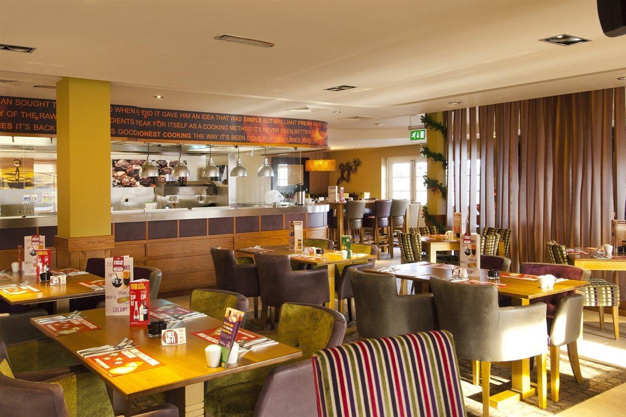 Premier Inn Burton On Trent Central Bagian luar foto