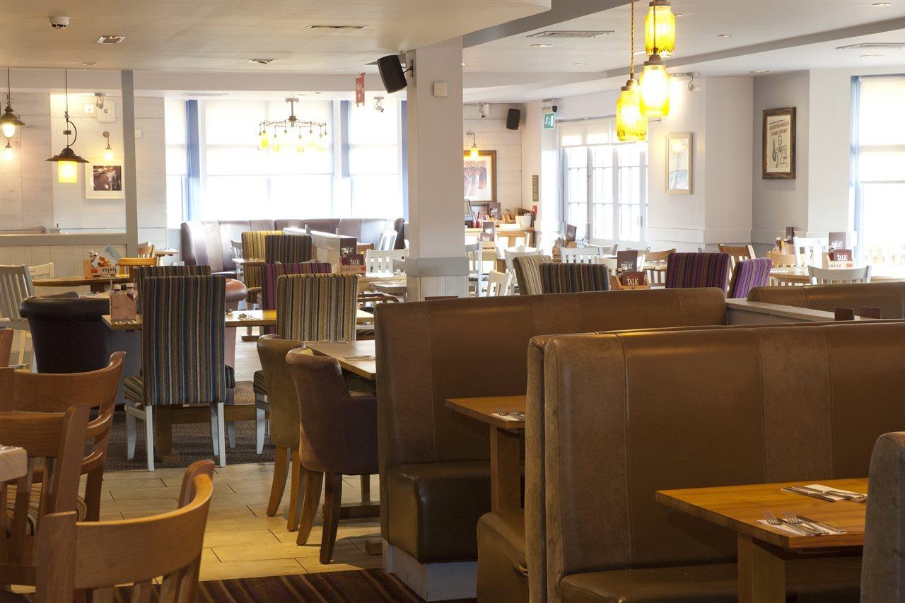 Premier Inn Burton On Trent Central Bagian luar foto